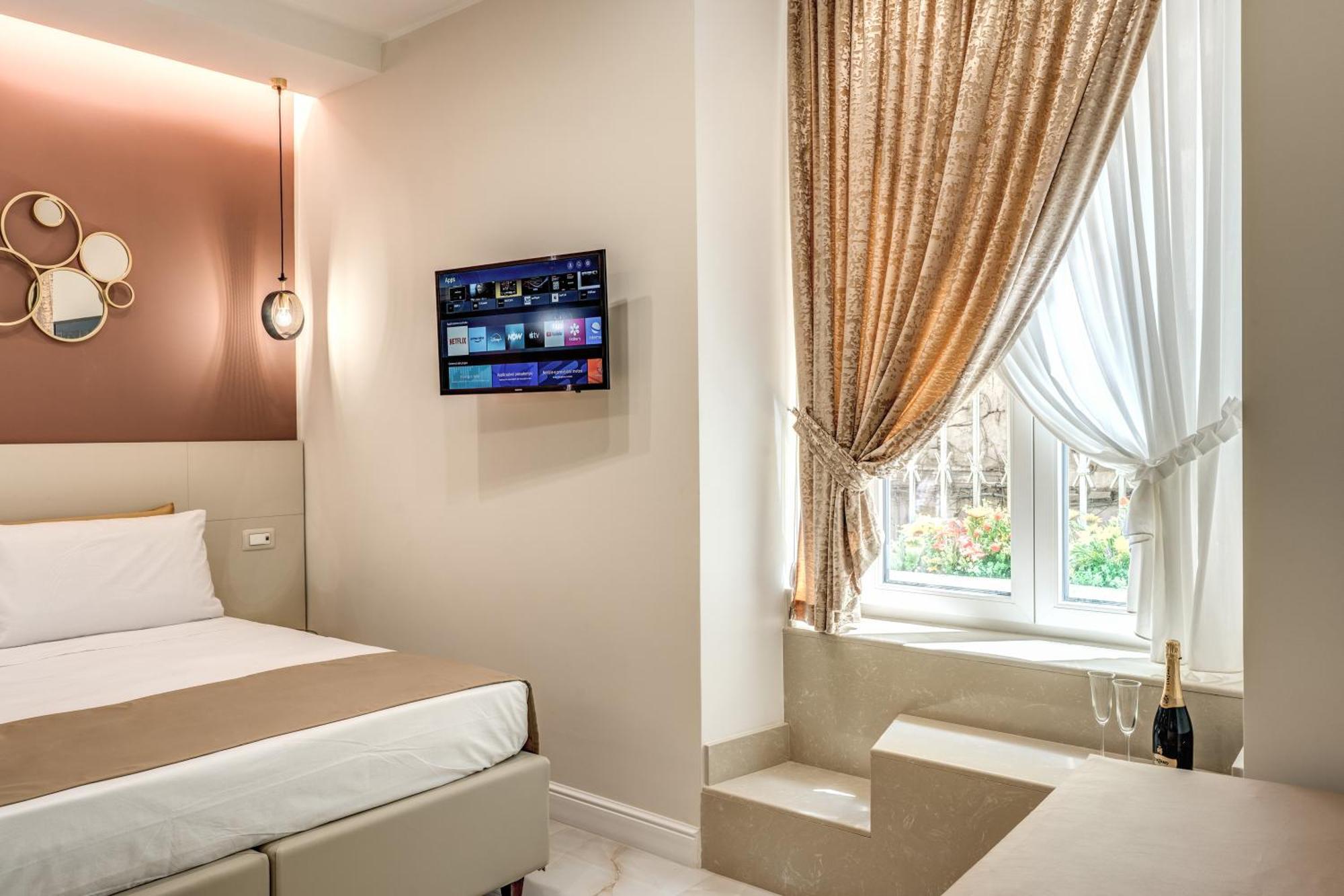 Le Stanze Di Venere Hotel Napels Buitenkant foto